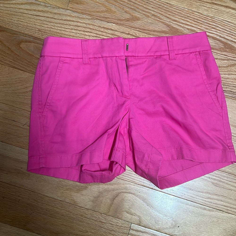 J Crew pink shorts! Never worn perfect for summer !